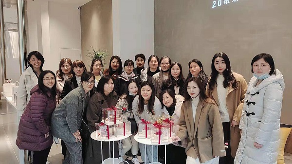 �������決��������ʱ�⡪���ز����Ź�����и�Ů������決�