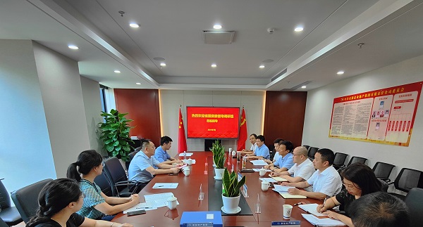 ʡ����ί��ί���ĸ�ר�����Ρ����������鵽���εز����ŵ����쵼����